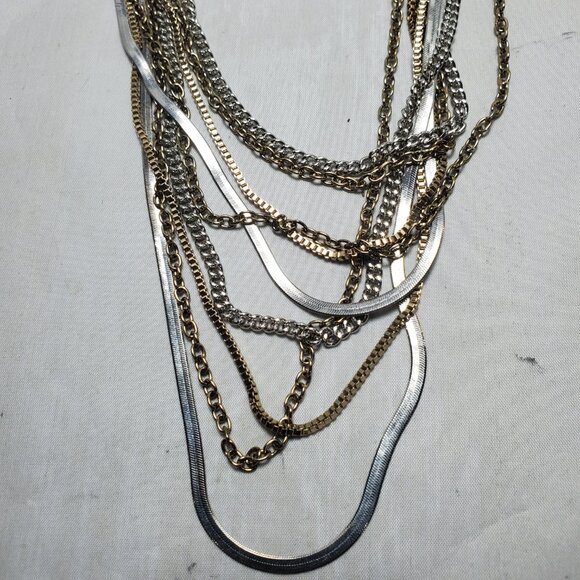 Bijou multi-strand necklace with gold & silver chains with glass stones - Picture 4 of 10